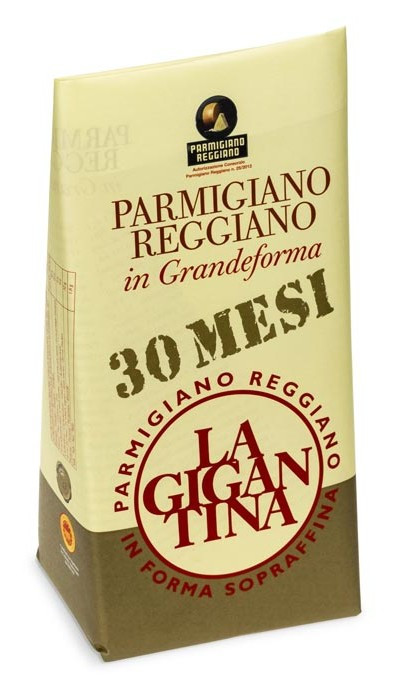 Сир Парміджано Реджано 30 міс. витримки Gigantina